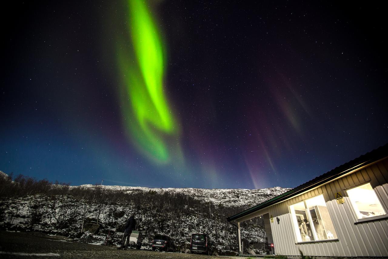 Arctic Panorama Lodge Uloybukta Exterior photo